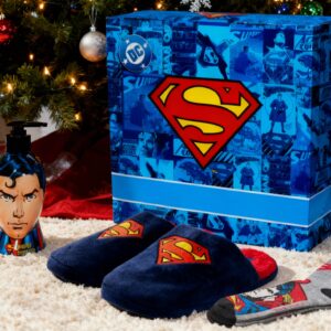 Superman™ Zestaw Upominkowy z Kapciami i Skarpetami – Prezent dla Mężczyzny, Fanów Komiksów i Superbohaterów 🦸‍♂️