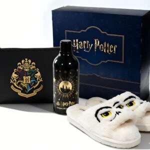 HARRY POTTER Zestaw Upominkowy HOGWARTS  Kapcie Hedwiga + Kosmetyczka + Żel pod Prysznic i Szampon 400 ml – Magiczny Prezent dla Fana