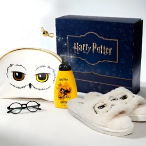 Harry Potter Hedwiga zestaw upominkowy z kapciami, kosmetyczką i pianką do rąk.